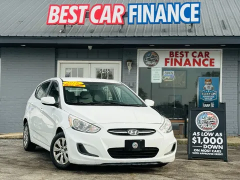White 2016 Hyundai Accent SE Hatchback 4D for sale in Frankfort, IL