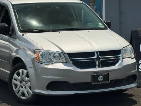 More photos of 2016 Dodge Grand Caravan Passenger SE Minivan 4D at Best Car Finance – Auto Sales & Loans in Frankfort, IL