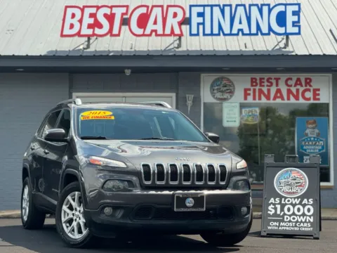 Gray 2015 Jeep Cherokee Latitude Sport Utility 4D for sale in Frankfort, IL