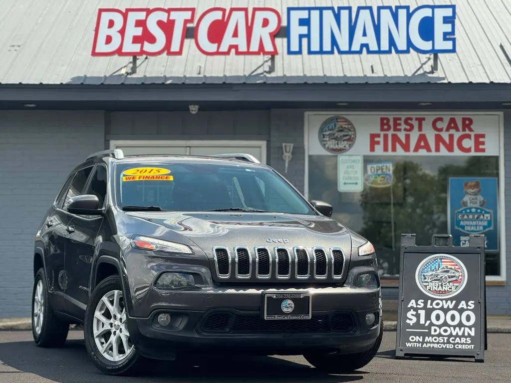 Gray 2015 Jeep Cherokee Latitude Sport Utility 4D for sale in Frankfort, IL