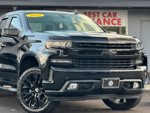 More photos of 2019 Chevrolet Silverado 1500 Double Cab RST Pickup 4D 6 1/2 ft at Best Car Finance – Auto Sales & Loans in Frankfort, IL
