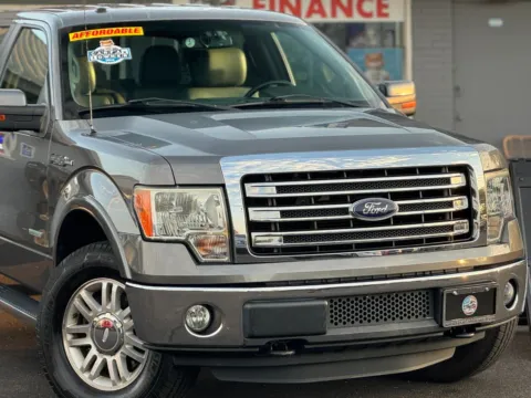 More photos of 2013 Ford F-150 SuperCrew Cab Lariat Pickup 4D 6 1/2 ft at Best Car Finance – Auto Sales & Loans in Frankfort, IL