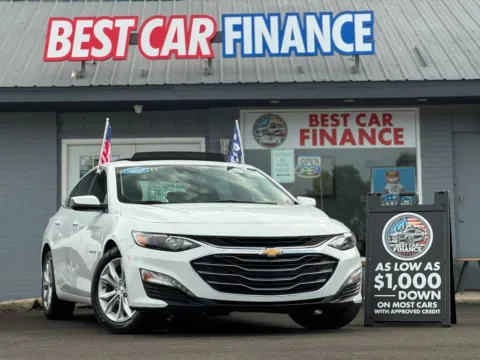 White 2024 Chevrolet Malibu 1LT Sedan 4D for sale in Frankfort, IL