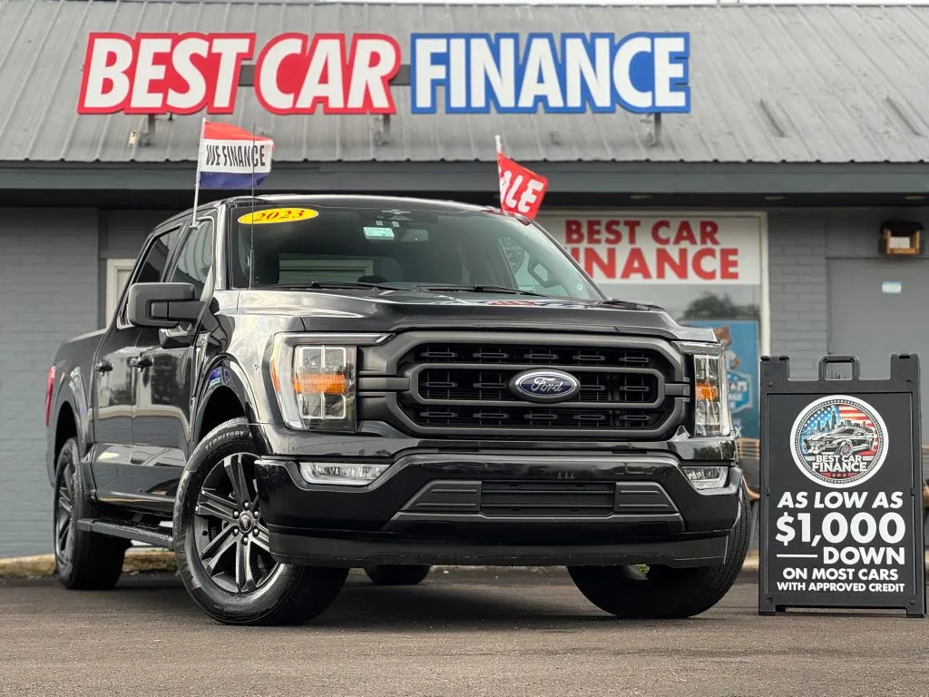 Black 2023 Ford F-150 SuperCrew Cab XLT Pickup 4D 5 1/2 ft for sale in Frankfort, IL