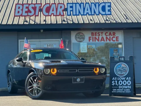 Black 2019 Dodge Challenger SXT Coupe 2D for sale in Frankfort, IL
