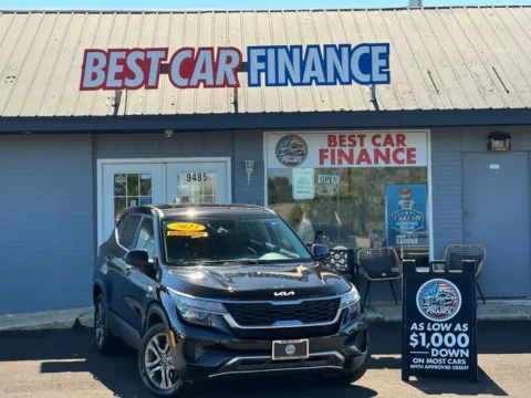 Photos of 2023 Kia Seltos LX Sport Utility 4D for sale in Frankfort, IL at Best Car Finance – Auto Sales & Loans in Frankfort