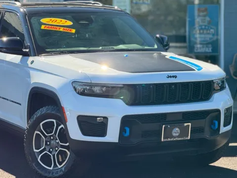 More photos of 2022 Jeep Grand Cherokee 4xe Trailhawk Sport Utility 4D at Best Car Finance – Auto Sales & Loans in Frankfort, IL