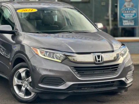 More photos of 2021 Honda HR-V LX Sport Utility 4D at Best Car Finance – Auto Sales & Loans in Frankfort, IL