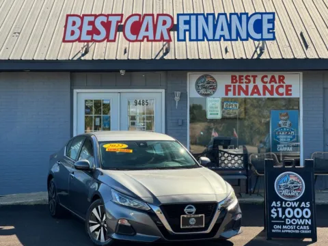 Photos of 2022 Nissan Altima 2.5 SV Sedan 4D for sale in Frankfort, IL at Best Car Finance – Auto Sales & Loans in Frankfort