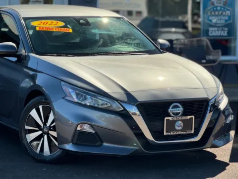 More photos of 2022 Nissan Altima 2.5 SV Sedan 4D at Best Car Finance – Auto Sales & Loans in Frankfort, IL