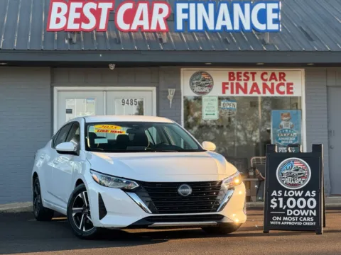 White 2025 Nissan Sentra SV Sedan 4D for sale in Frankfort, IL