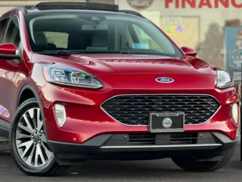 More photos of 2020 Ford Escape Titanium Sport Utility 4D at Best Car Finance – Auto Sales & Loans in Frankfort, IL