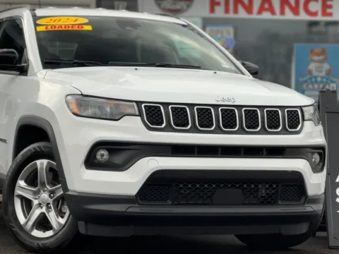 More photos of 2024 Jeep Compass Latitude Sport Utility 4D at Best Car Finance – Auto Sales & Loans in Frankfort, IL