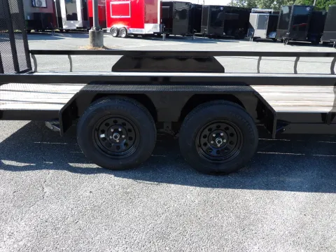 More photos of 2025 Southern at WOW Cargo Trailers, GA