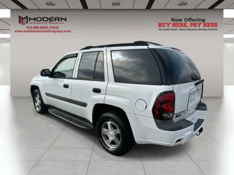 More photos of 2005 CHEVROLET TRAILBLAZER LS at Modern Automotive Group, TN
