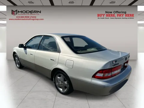 More photos of 2001 LEXUS ES 300 BASE at Modern Automotive Group, TN