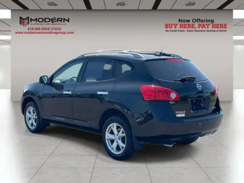 More photos of 2010 NISSAN ROGUE SL at Modern Automotive Group, TN