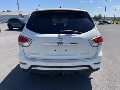 More photos of 2014 NISSAN PATHFINDER PLATINUM at Modern Automotive Group, TN