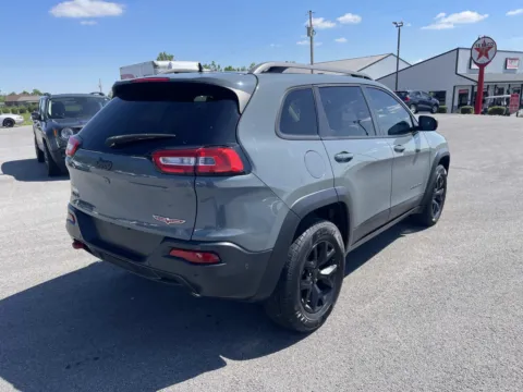 Another view of 2014 JEEP CHEROKEE TRAILHAWK for sale in Lafayette, TN at Modern Automotive Group