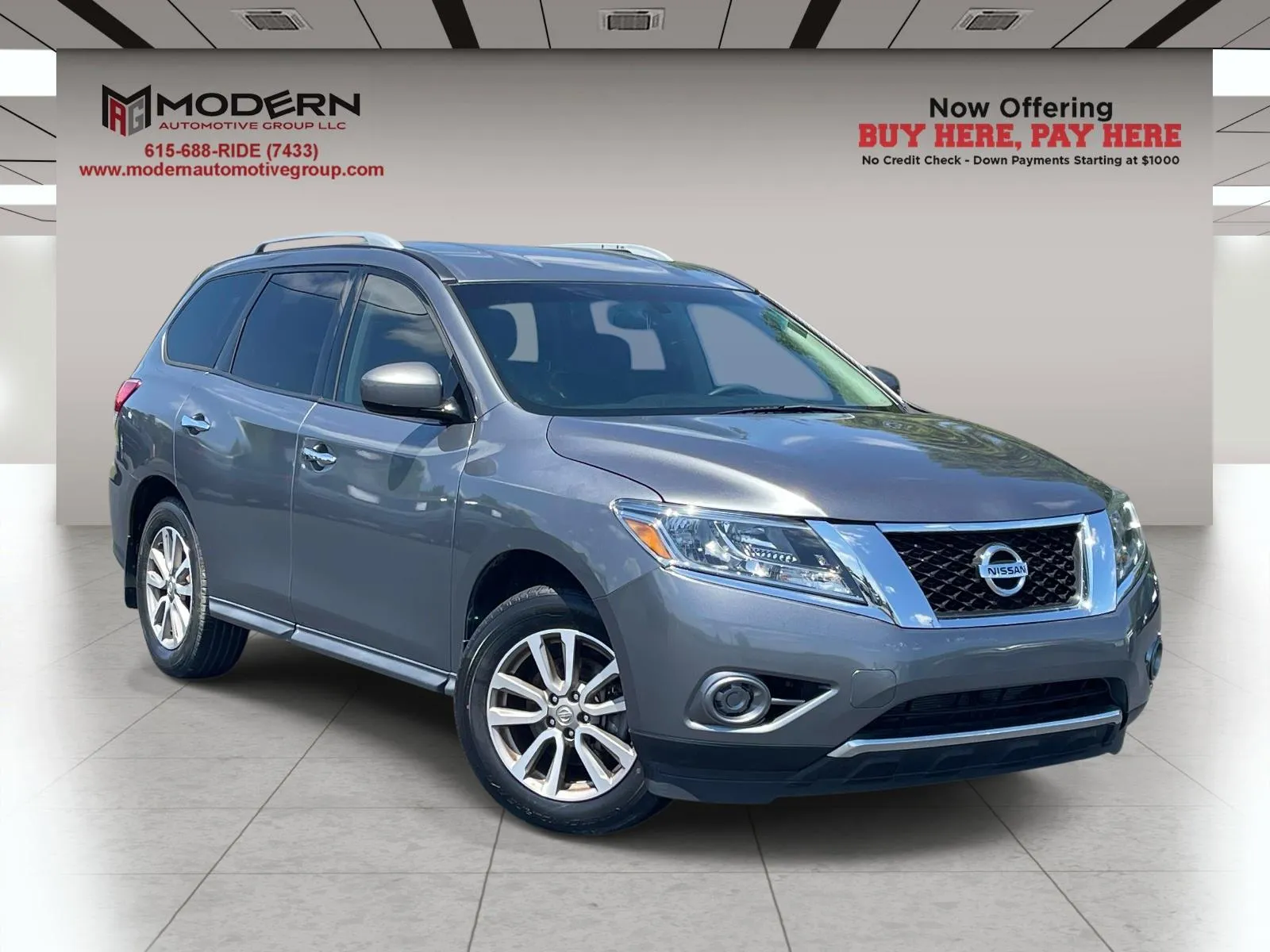 2015 Nissan Pathfinder S 2WD's photo