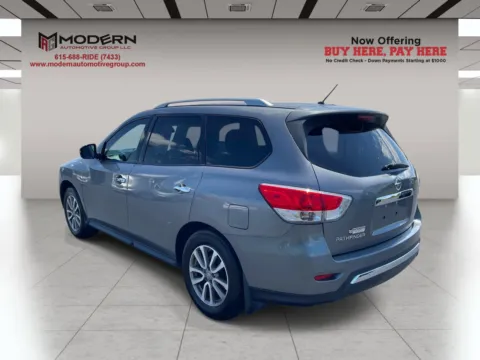 More photos of 2015 NISSAN PATHFINDER S at Modern Automotive Group, TN