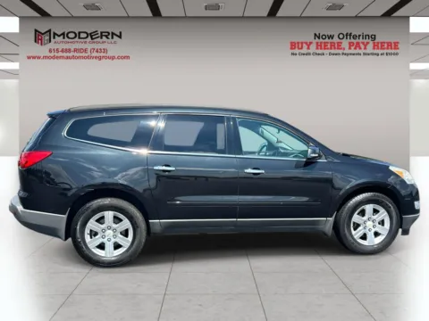 Photos of 2012 CHEVROLET TRAVERSE 1LT for sale in Lafayette, TN at Modern Automotive Group