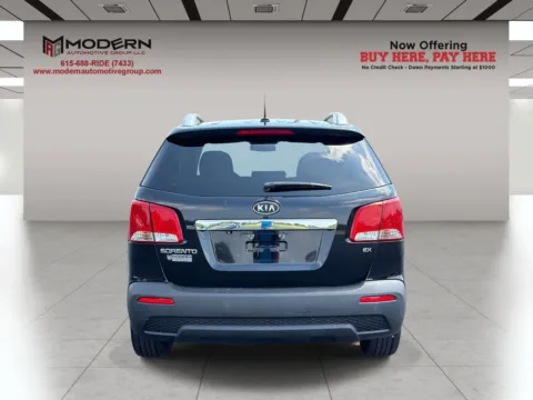 More photos of 2013 KIA SORENTO EX at Modern Automotive Group, TN