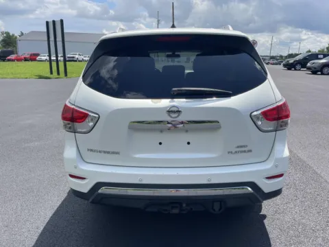 More photos of 2015 NISSAN PATHFINDER PLATINUM at Modern Automotive Group, TN