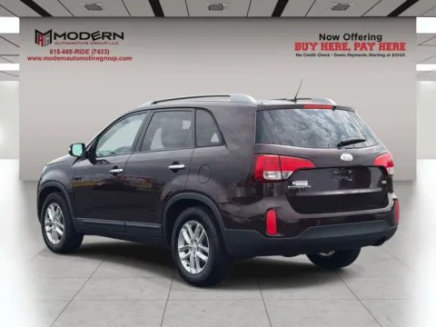 More photos of 2014 KIA SORENTO LX at Modern Automotive Group, TN