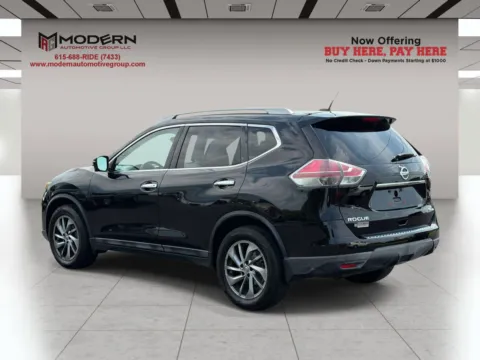 More photos of 2015 NISSAN ROGUE SL at Modern Automotive Group, TN