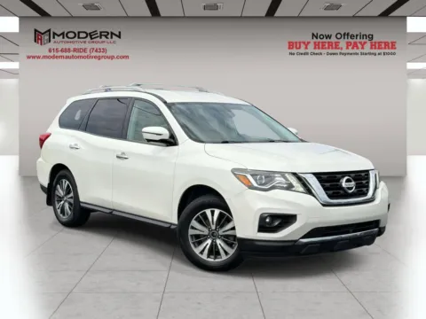 White 2017 NISSAN PATHFINDER SL for sale in Lafayette, TN