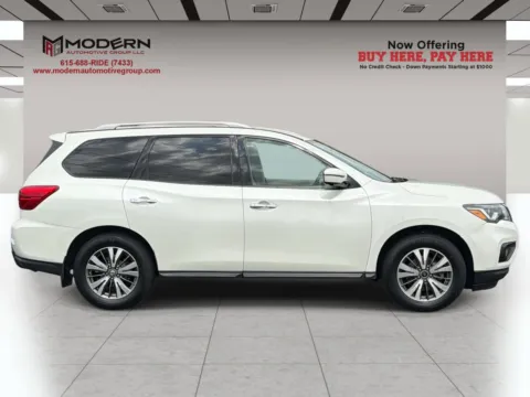 Photos of 2017 NISSAN PATHFINDER SL for sale in Lafayette, TN at Modern Automotive Group