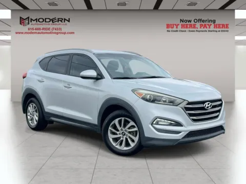 Silver 2016 HYUNDAI TUCSON SE for sale in Lafayette, TN