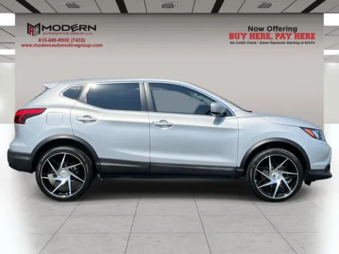Photos of 2019 NISSAN ROGUE SPOR S for sale in Lafayette, TN at Modern Automotive Group