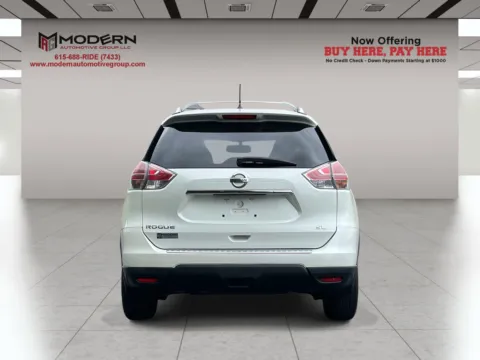 More photos of 2016 NISSAN ROGUE SL at Modern Automotive Group, TN