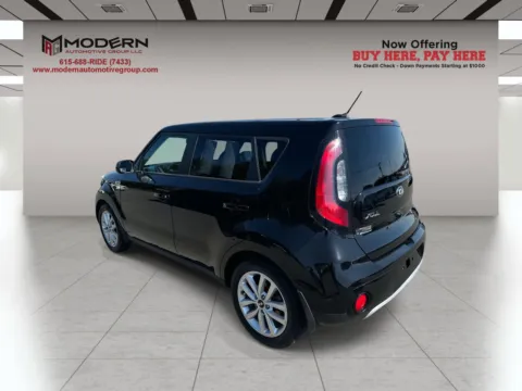 More photos of 2018 KIA SOUL PLUS at Modern Automotive Group, TN