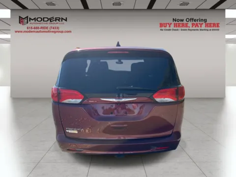 More photos of 2017 CHRYSLER PACIFICA TOURING at Modern Automotive Group, TN