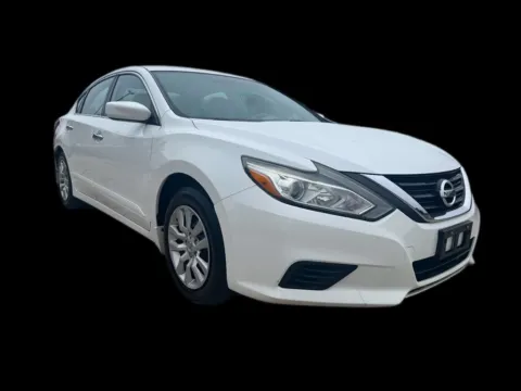 More photos of 2016 Nissan Altima 2.5 S at Victory Circle Auto Sales, NC