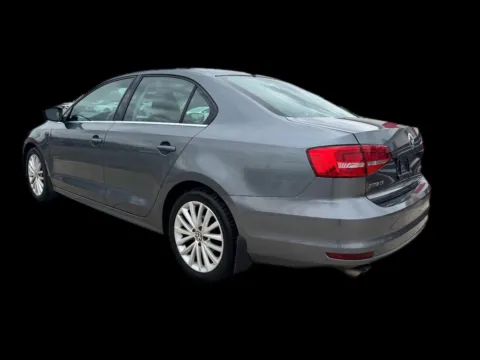 More photos of 2015 Volkswagen Jetta SE 6A at Victory Circle Auto Sales, NC