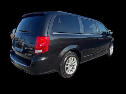More photos of 2020 Dodge Grand Caravan SXT at Victory Circle Auto Sales, NC