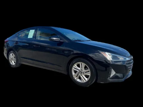 More photos of 2019 Hyundai Elantra Limited at Victory Circle Auto Sales, NC