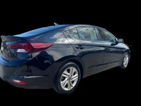 More photos of 2019 Hyundai Elantra Limited at Victory Circle Auto Sales, NC