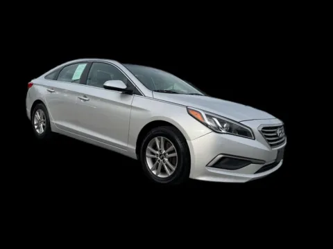 More photos of 2017 Hyundai Sonata SE at Victory Circle Auto Sales, NC