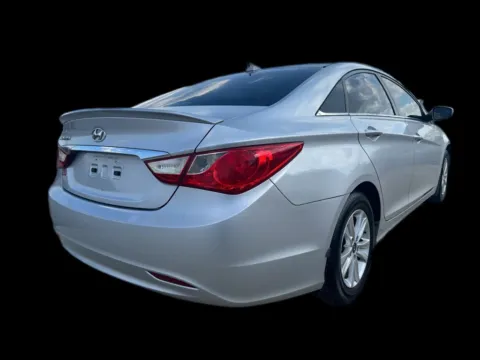 More photos of 2013 Hyundai Sonata GLS at Victory Circle Auto Sales, NC