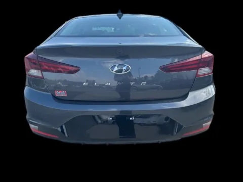 More photos of 2020 Hyundai Elantra Limited at Victory Circle Auto Sales, NC