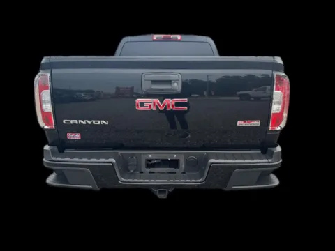 More photos of 2015 GMC Canyon SLE Crew Cab 4WD Long Box at Victory Circle Auto Sales, NC