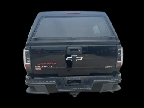 More photos of 2016 Chevrolet Colorado Z71 Crew Cab 4WD Long Box at Victory Circle Auto Sales, NC