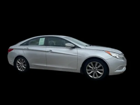 Another view of 2013 Hyundai Sonata Limited Auto for sale in Troutman, NC at Victory Circle Auto Sales
