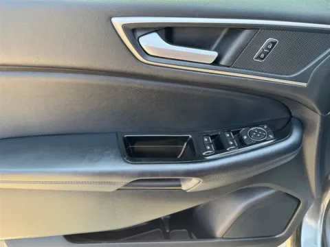 More photos of 2017 Ford Edge SEL AWD at Victory Circle Auto Sales, NC