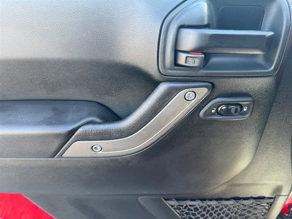 2018 Jeep Wrangler JK Unlimited Sport S - Photo 9